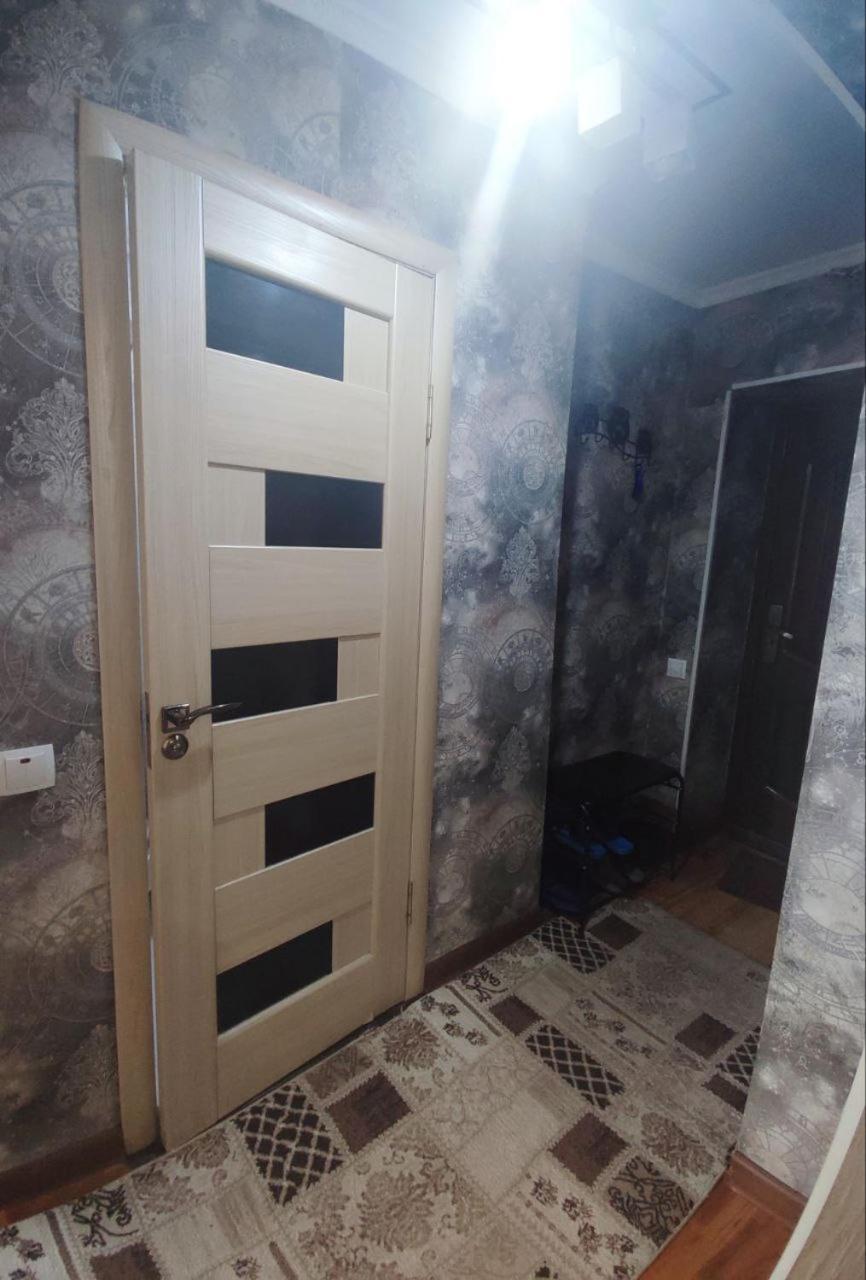 Комфортная Квартира Для 2Х Персон Lägenhet Bishkek Exteriör bild